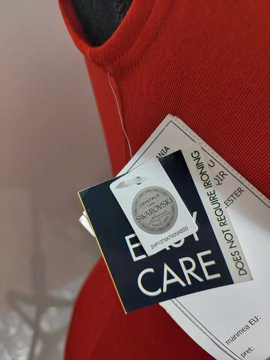 Bluza cu pietre swarovski