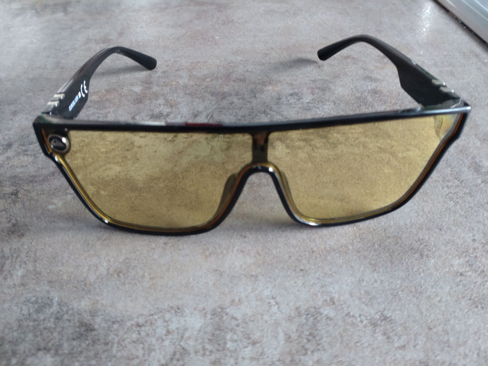 Vand ochelari Quicksilver