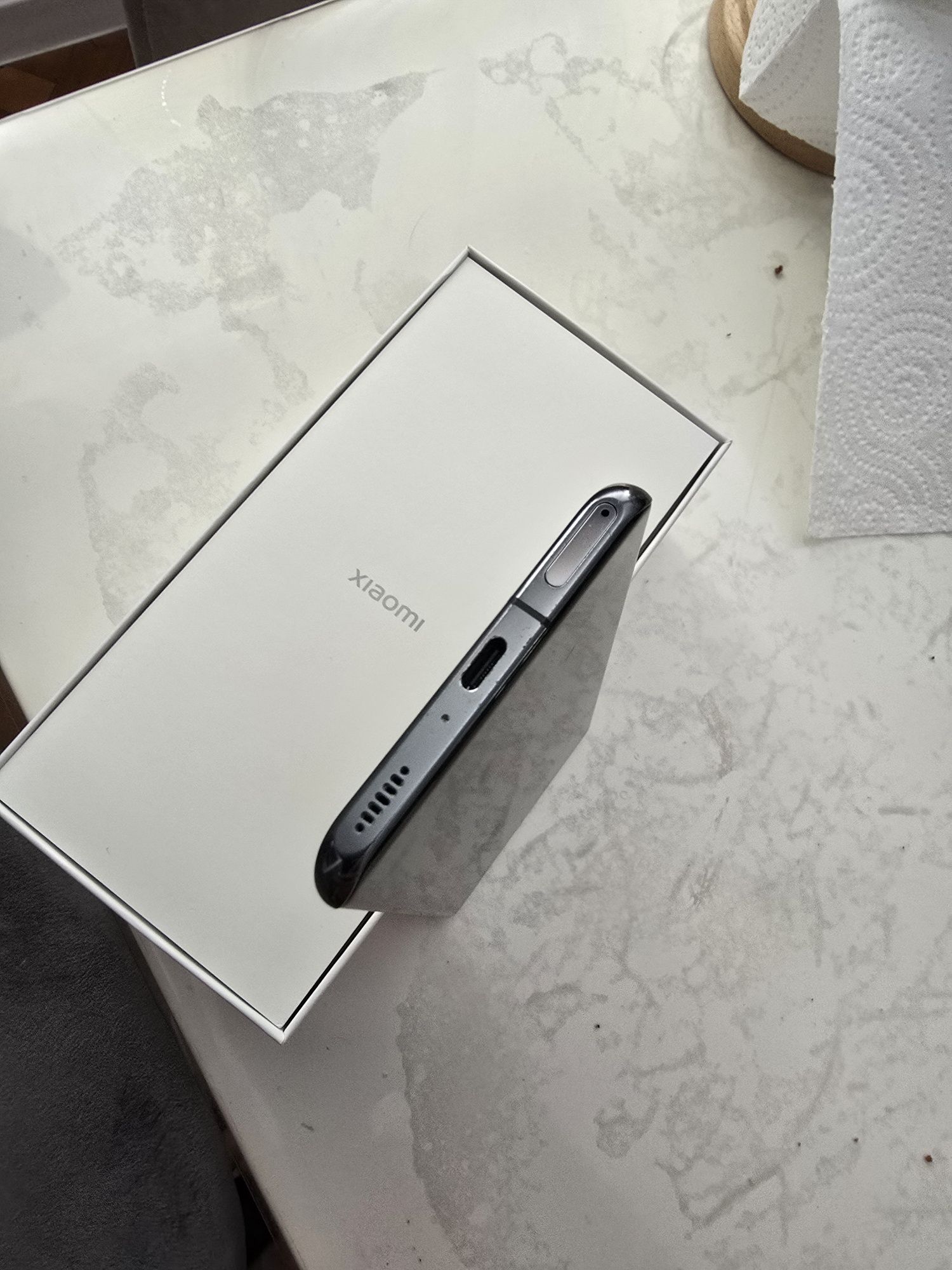 Xiaomi Mi 11 смартфон