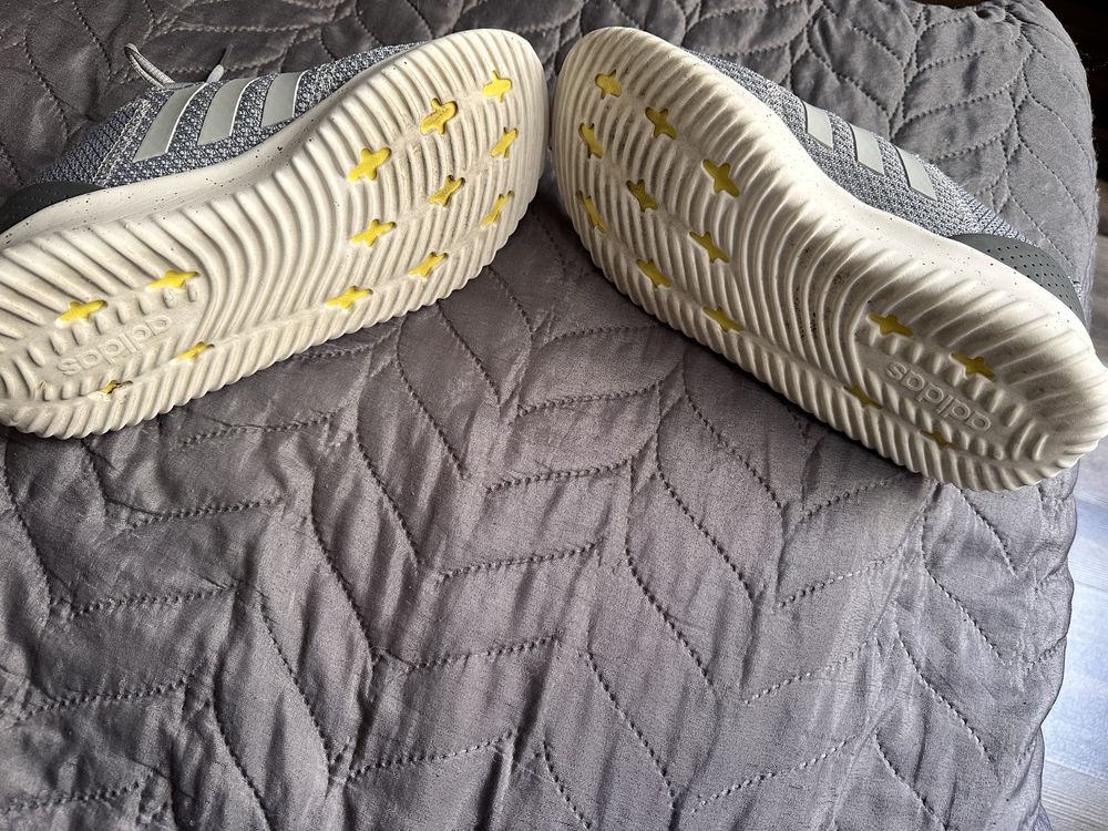 Унисекс маратонки на Adidas