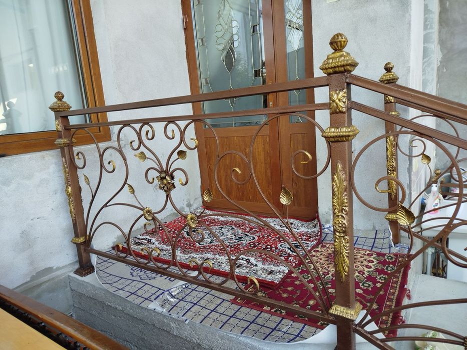 Перилла.Металические. Зина учун Темир тиргаклар