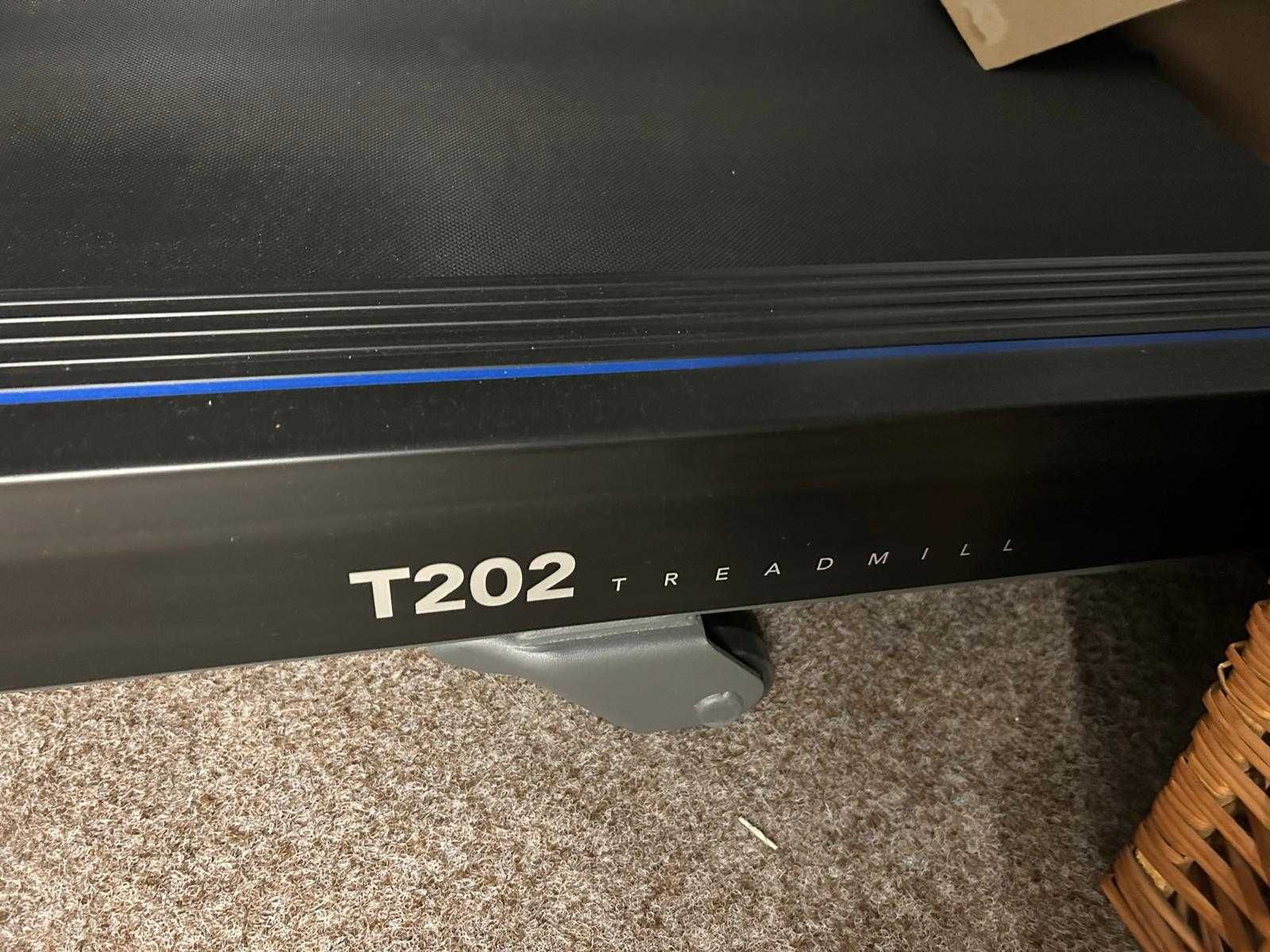 Vand banda Horizon Treadmill T202