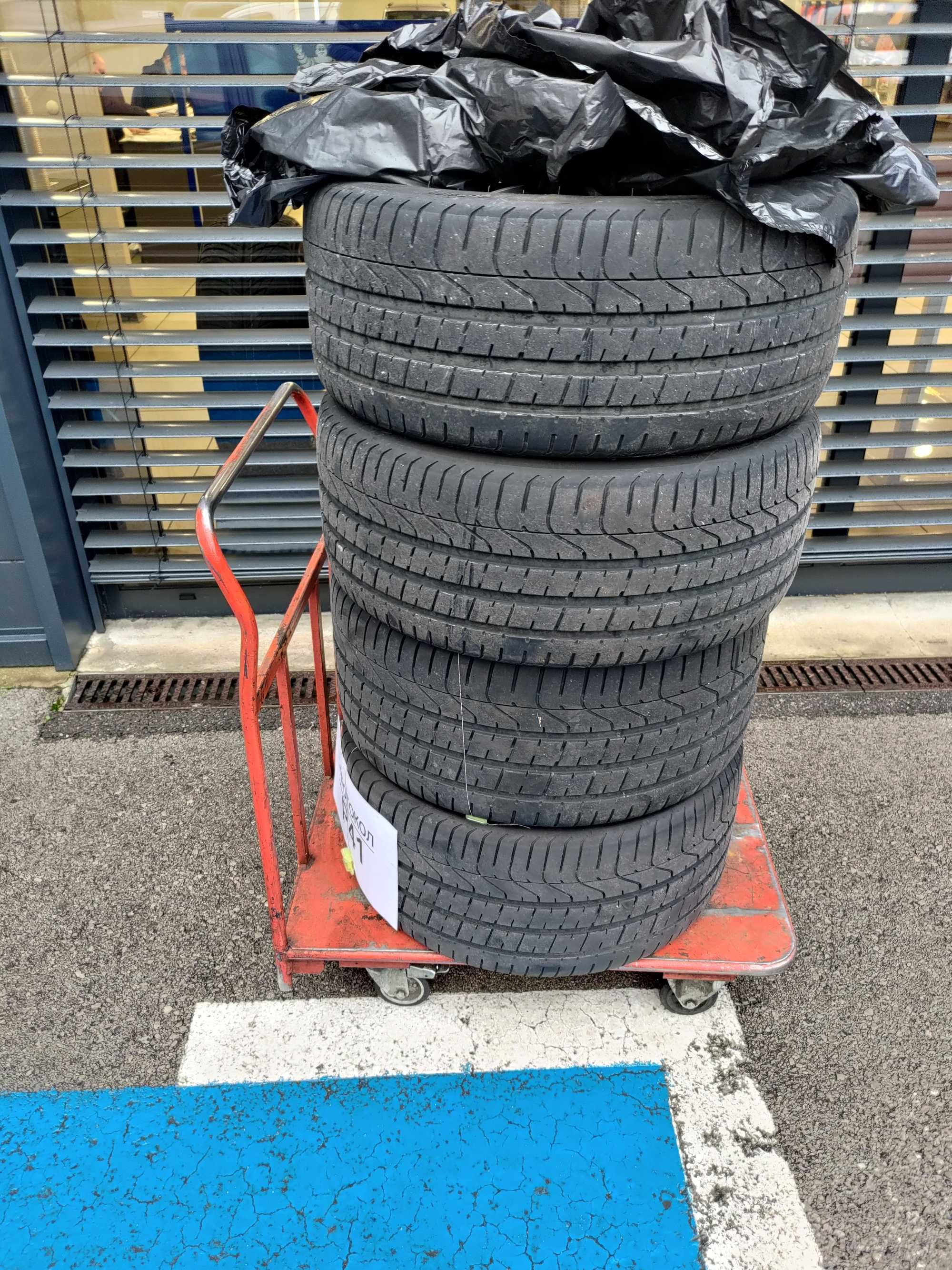 Оригинални Джанти AMG 19 Спорт Пакет Mercedes с гуми Pirelli ДОТ 08/21