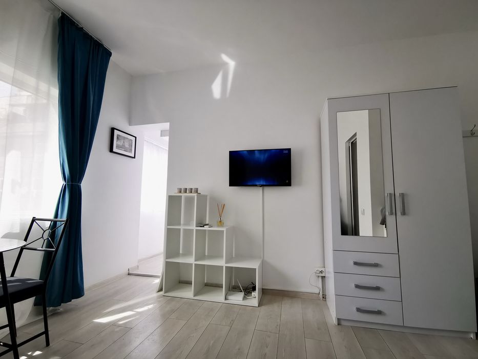 Garsoniera Universitate - Sala Dalles