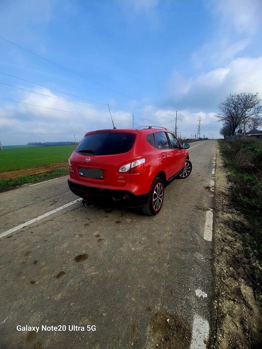 Nissan Qashqai j10 2011