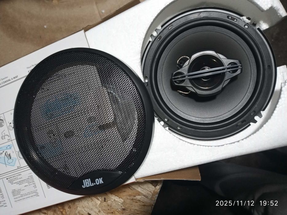 Динамики в машину 2 шт