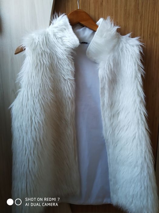 Пухено елече, М