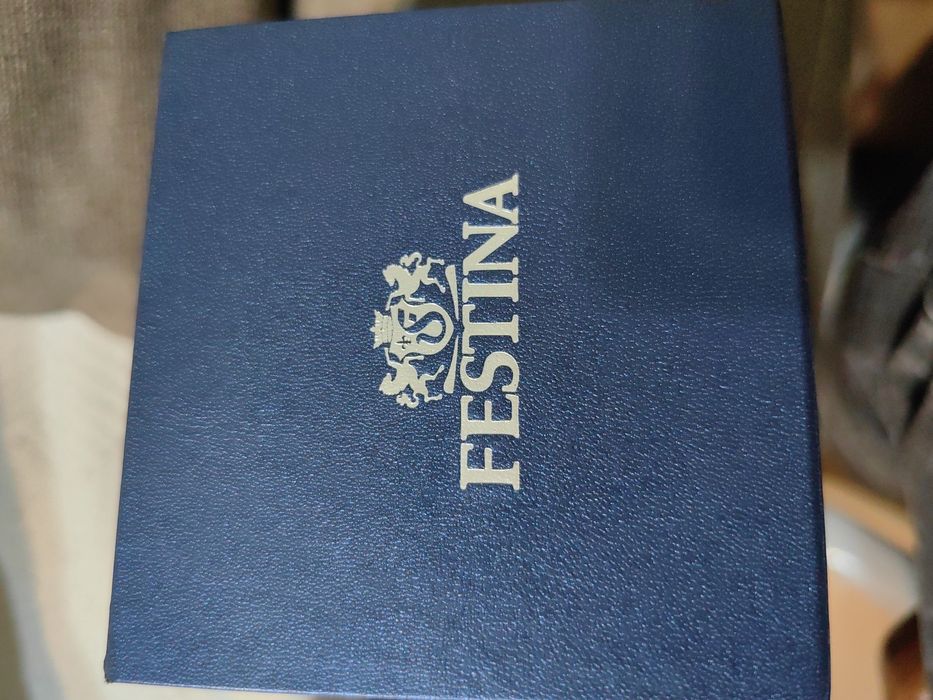 Ceas Festina nou