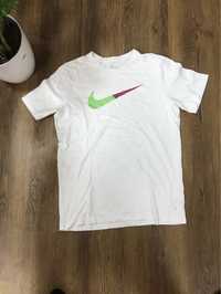Tricou Nike marimea L