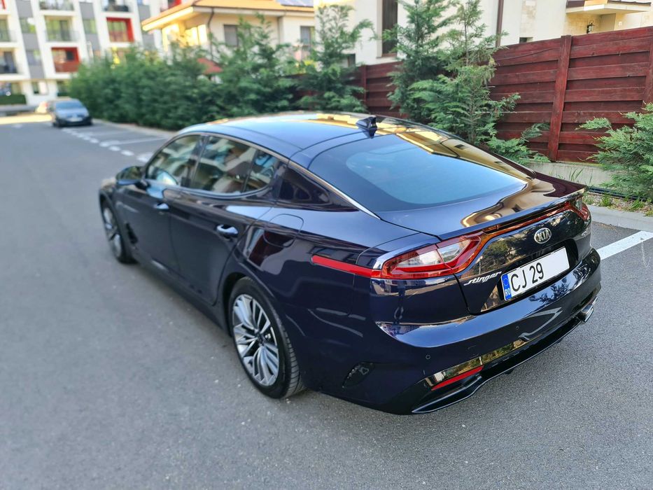 Kia Stinger GT in Garantie pana in 2027, 4x4 automat 2.2 Diesel