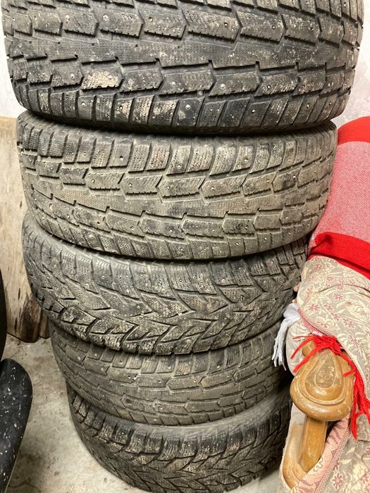 Зимние покрышки в хорошем состо6