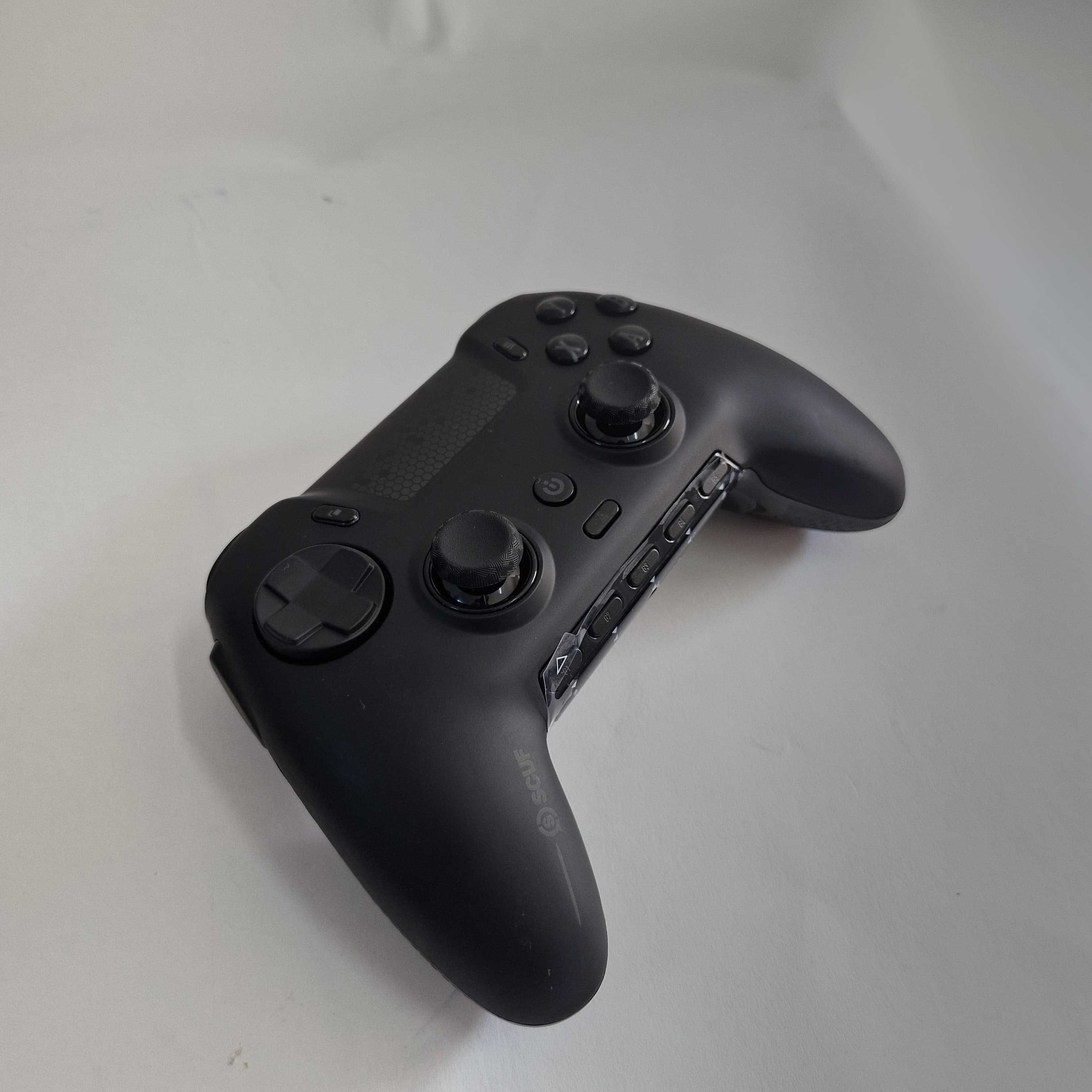 Liquid Money vinde - Controler PC SCUF Envision cu sistem anti-drift