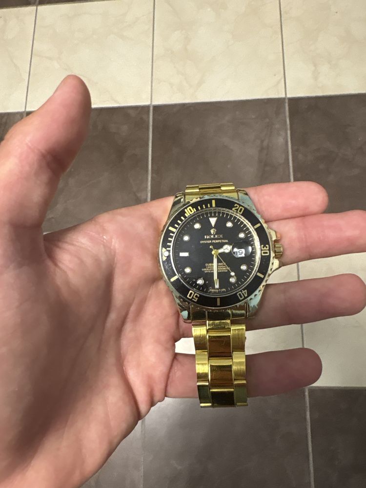 Продавам нов часовник Rolex Submariner (НА ТОП ЦЕНА!)