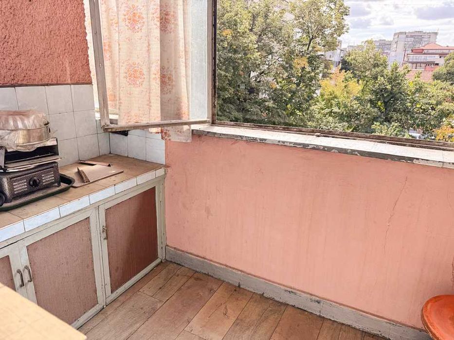 Двустаен апартамент с отлична локация – кв. Хъшове, Русе