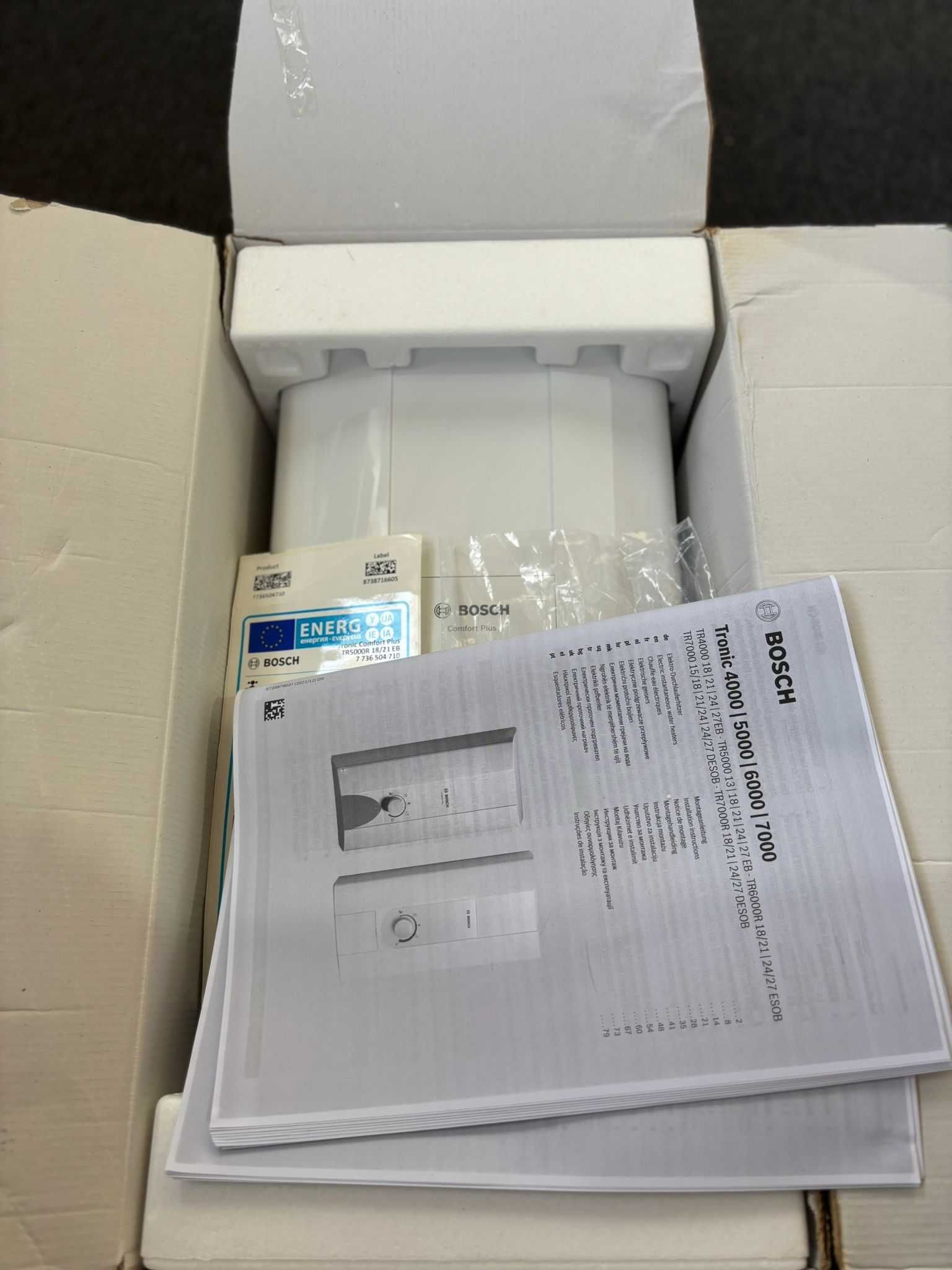 Boiler instant Bosch TR5000R, 18/21 kW, 400V, alb, montaj vertical