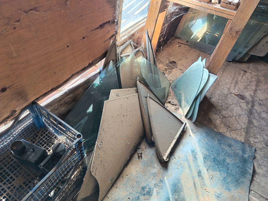 Стъкла за автомобили