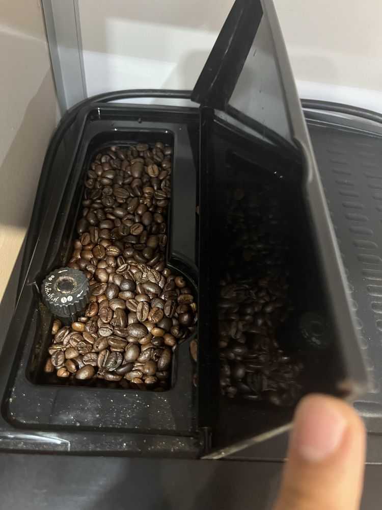 Кафеавтомат DELONGHI