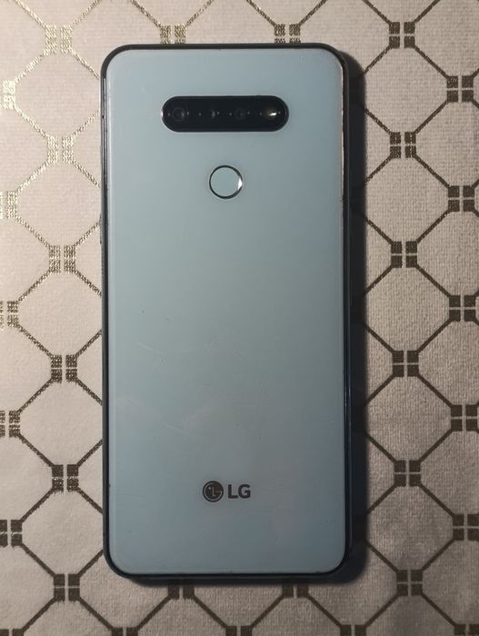 LG Q51 telefon sotiladi
