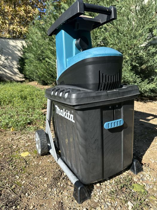 Tocator de crengi Makita