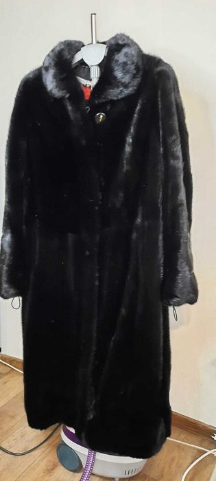 Продам шубу норковую размер 48-50