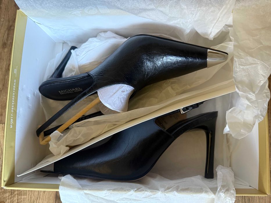 Луксозни дамски обувки Michael Kors Kasia Pump Leather. Чисто нови №38