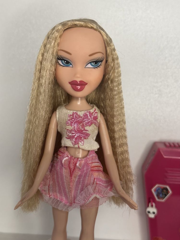 кукла братц bratz