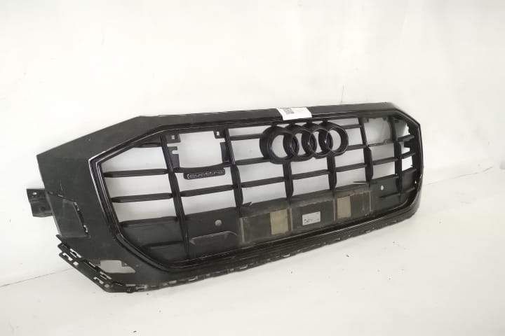 Оригинална централна решетка на радиатора S line Shadow със сензори Ка