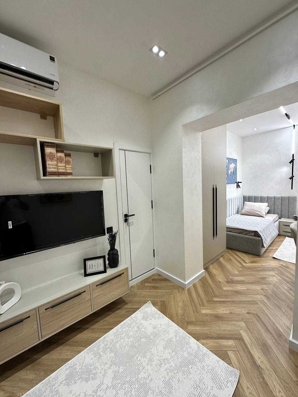 V550 ПРОДАЕТСЯ квартира ЖК Соларис шота Руставели  3/9-10/10 90м2+16м2