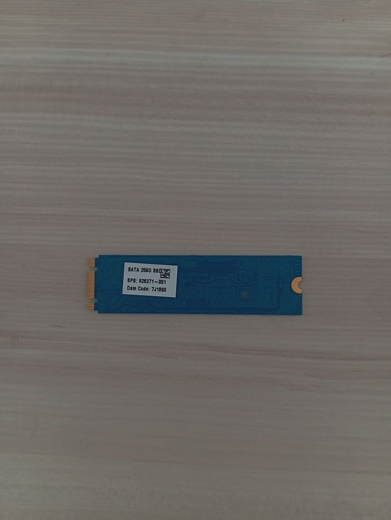 SSD M.2 256 gb..