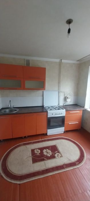 Продаю 2-х комнатную квартиру в центре города