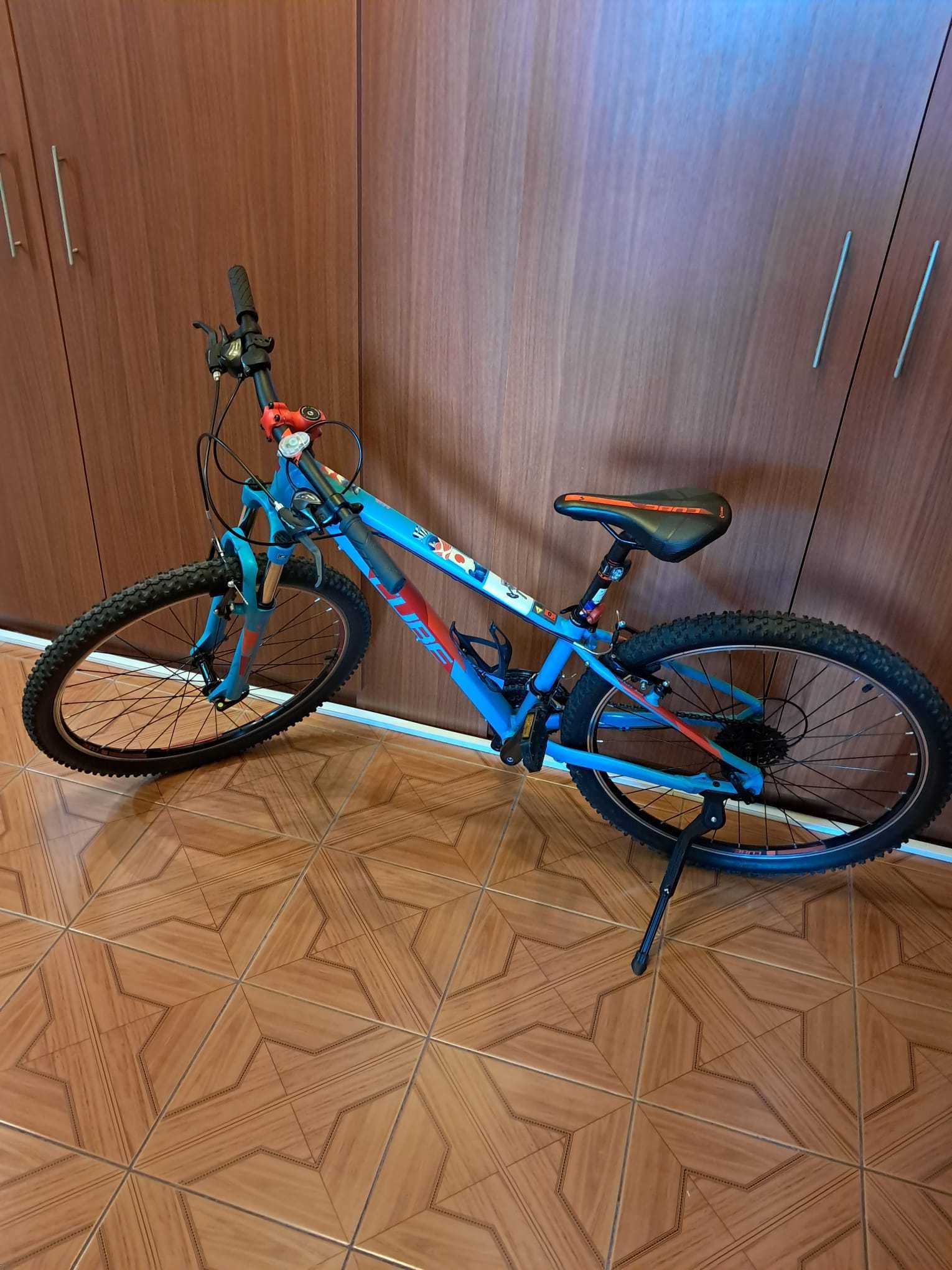 Bicicletă Cube Acid R260