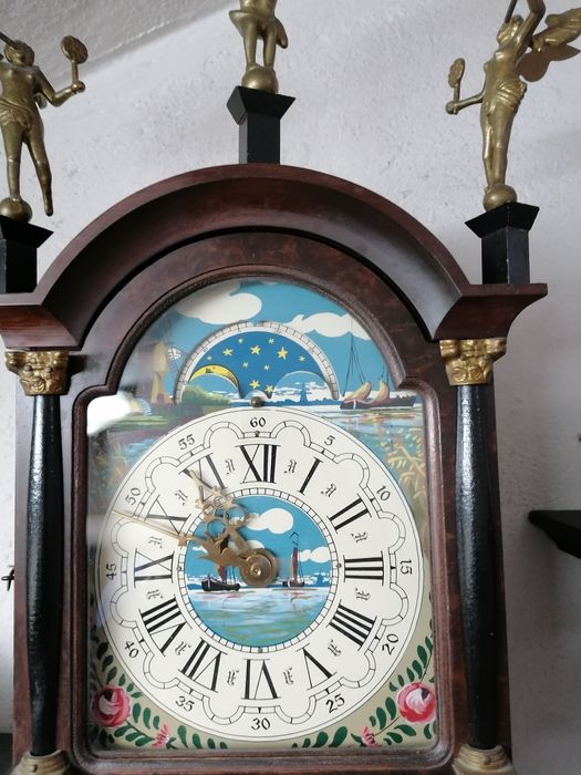 Голям работещ механичен Фризийски часовник