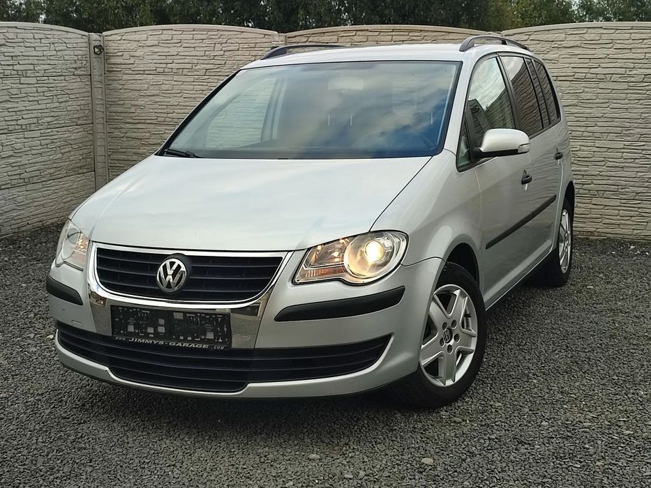 Volkswagen Touran VW Touran an 2008 motor 1,9 pos rate și transport