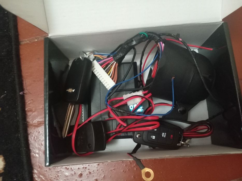 Автосигнализация сотилади китайский