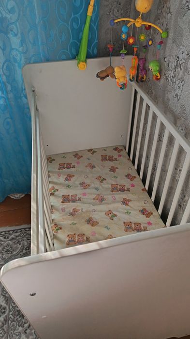 Детская кровать в отл состояний с матрасом