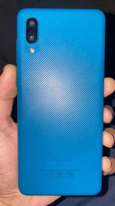 Samsung A02 
Xotira 32 
Hamma joyi ideal. 
I