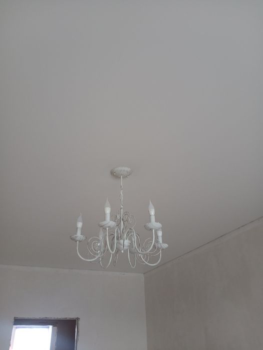 Продам люстру 6 лампочек