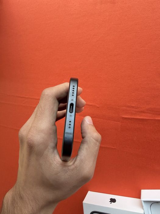 iPhone 15 128GB – Отлично състояние, 83% Battery Health