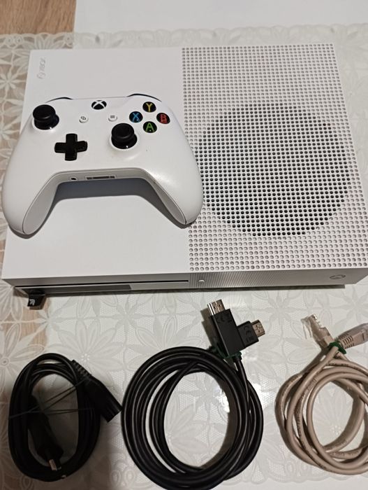 Xboxone 500GB  като нов