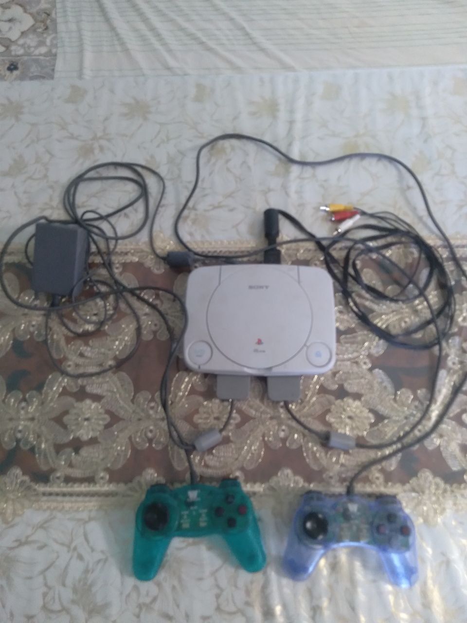 Sony plesteshin sotiladi