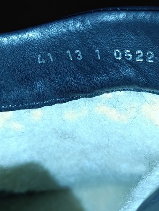 Зимни обувки (боти),нови.