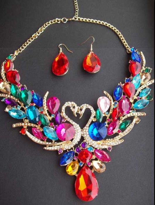 Set colier si cercei placate cu aur si cristale SWAROVSKI