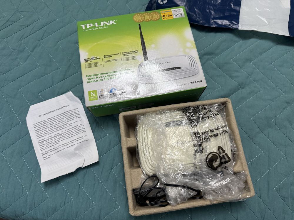 Wi-Fi роутер TP-Link TL-WR740N до 150 Мбит/с + комплект