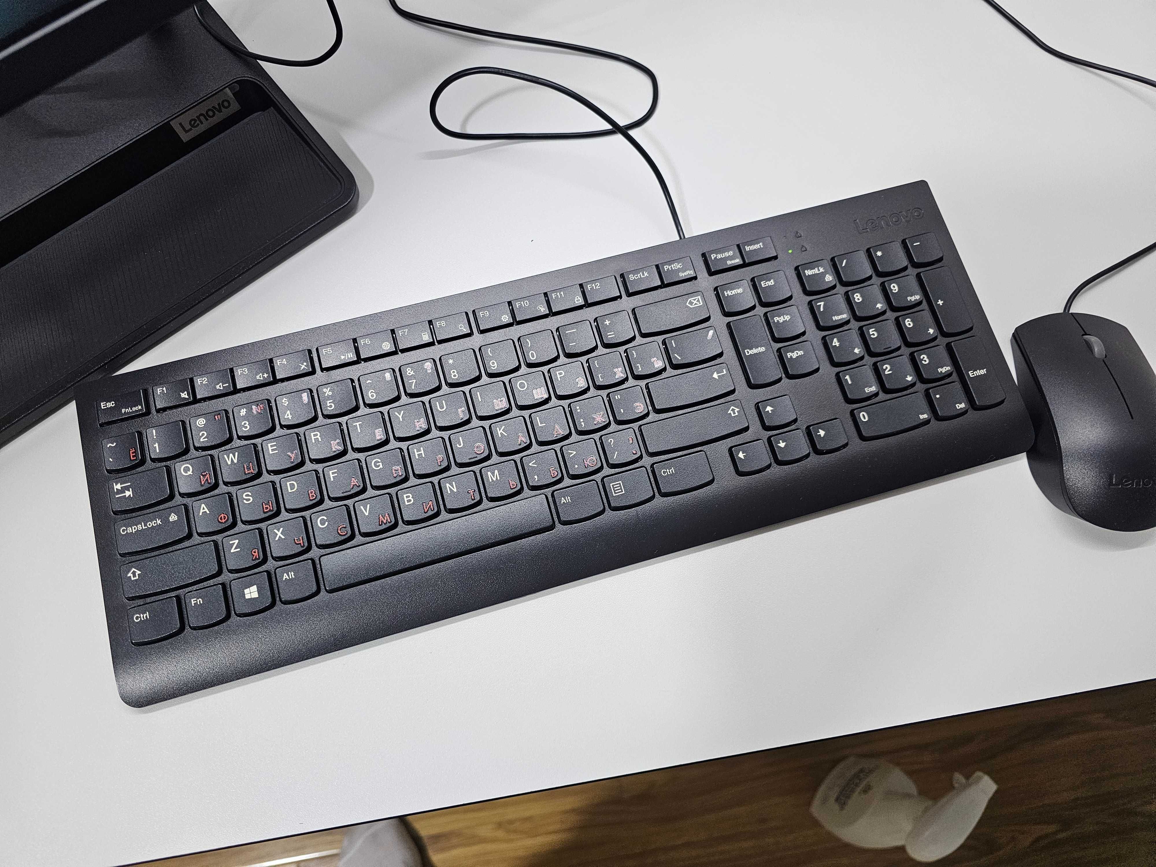 ПРОДАМ Lenovo IdeaCentre 3 24ITL6 Фирменный Моноблок Core™ i3-1115G4.