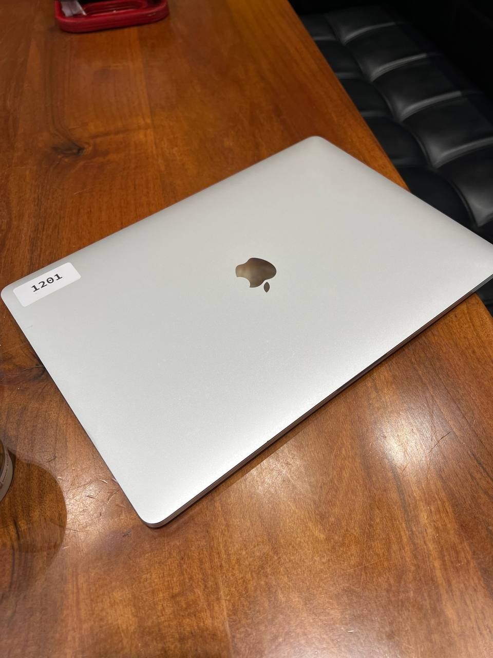 MacBook Pro 15 inch skidka