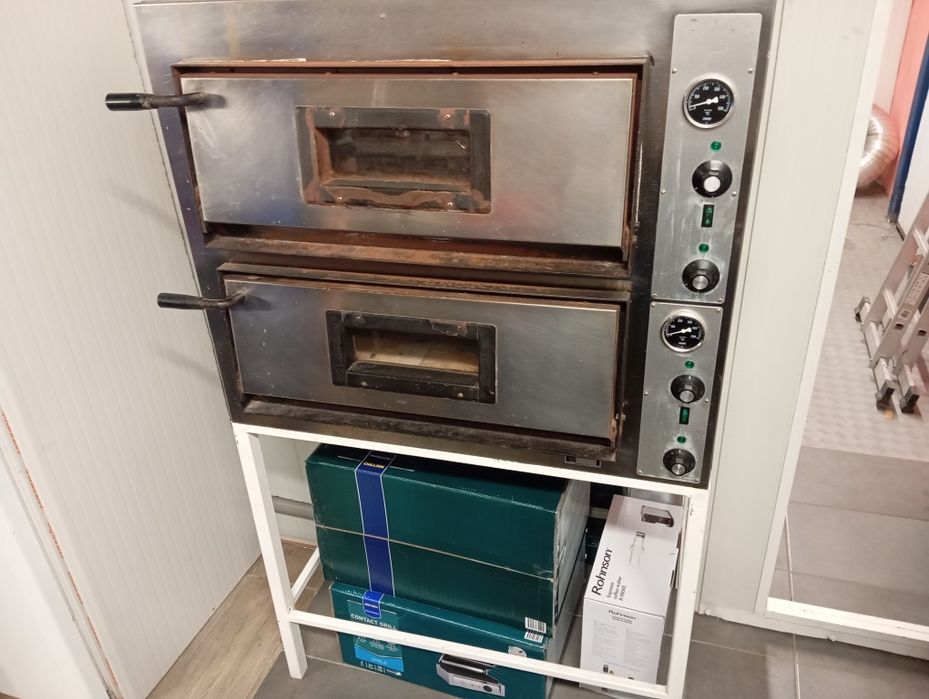 Професионална италианска пещ за пици и агнета + стойка