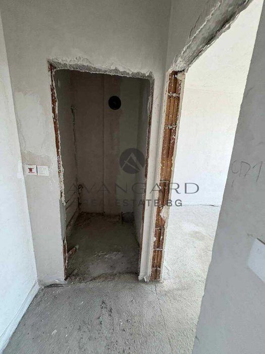 оф.23965 Просторен тристаен с АКТ 16/ Тракия