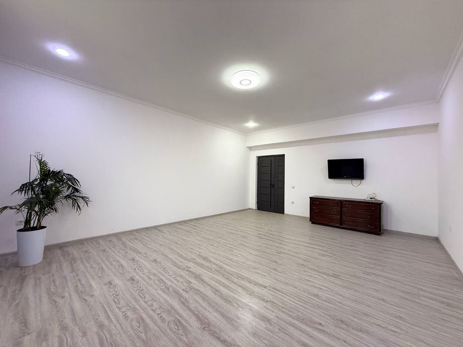 Продаю квартиру в Яшнабадском районе ЖК АРИСТОКРАТ 3/3/8