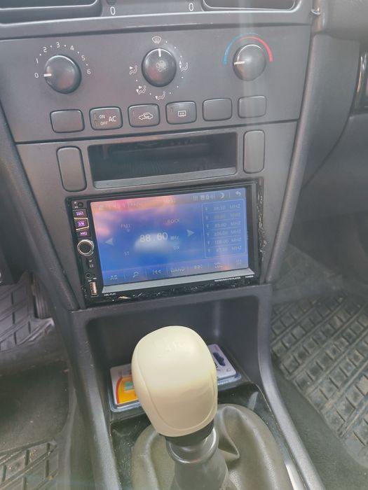 Volvo S40  1, 8 l 127 cai benzina