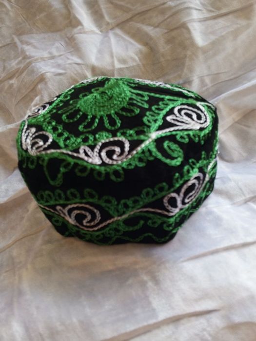 Тюбетейки, дуппи, машинная вышивка,, в наличии и на заказ